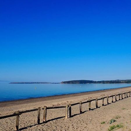 Beach Front Apartment Pwllheli Exteriör bild